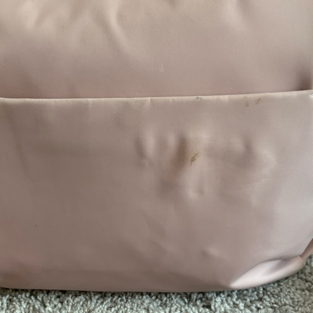 Beis Commuter Tote in Atlas Pink - Picture 3 of 16